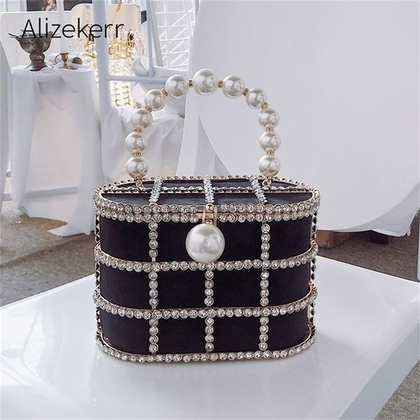 diamonds basket evening clutch bags women luxury hollow out preal beaded metallic cage handbags ladies wedding party purse 220527
diamonds basket evening clutch bags women luxury hollow out preal beaded metallic cage handbags ladies wedding party purse 220527