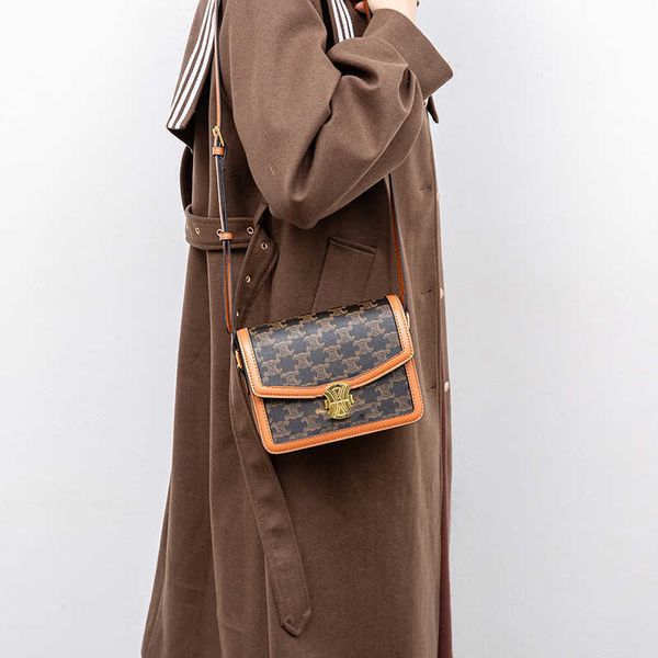 designer bags 2023 new single shoulder messenger tofu arch old flower canvas color matching small square women's factory direct sale ev
designer bags 2023 new single shoulder messenger tofu arch old flower canvas color matching small square women's factory direct sale ev