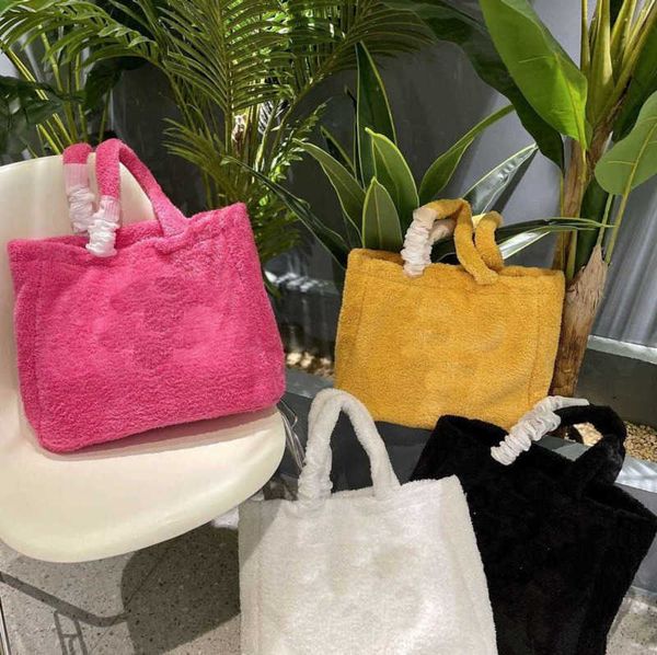 evening bags totes prabag tote bag winter triangle plush handbag designer bags women white shopping crossbody purse 220928
evening bags totes prabag tote bag winter triangle plush handbag designer bags women white shopping crossbody purse 220928