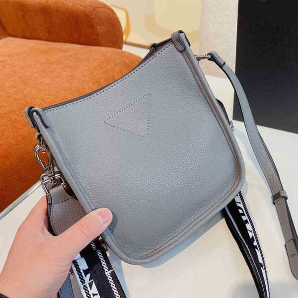 shopping bags mini tote women designer bucket leather handbag crossbody female purses with two shoulder straps 220510
shopping bags mini tote women designer bucket leather handbag crossbody female purses with two shoulder straps 220510