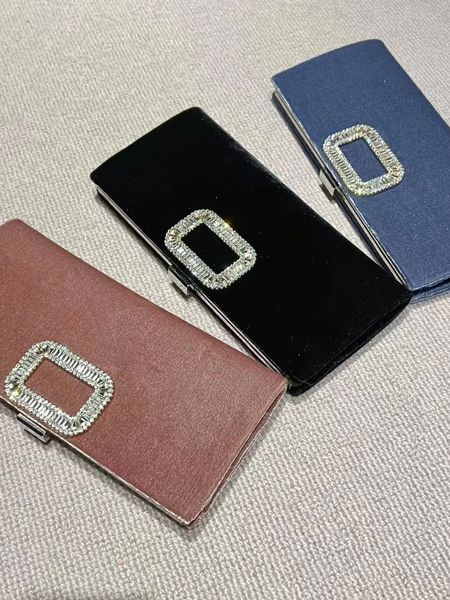 luxury evening bag women's autumn new r silk satin v rhinestone square button designer clutch for women temperament socialite fashion s
luxury evening bag women's autumn new r silk satin v rhinestone square button designer clutch for women temperament socialite fashion s