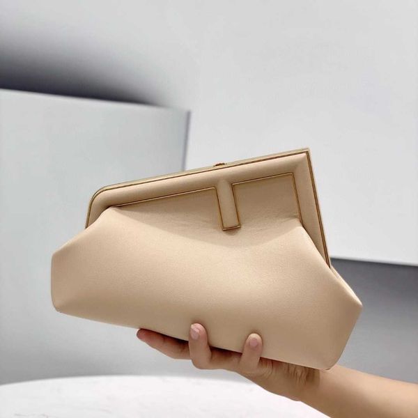 designer first handbags the series of chic are fashionable neat asymmetric the leather shoulder bag has a soft feel
designer first handbags the series of chic are fashionable neat asymmetric the leather shoulder bag has a soft feel