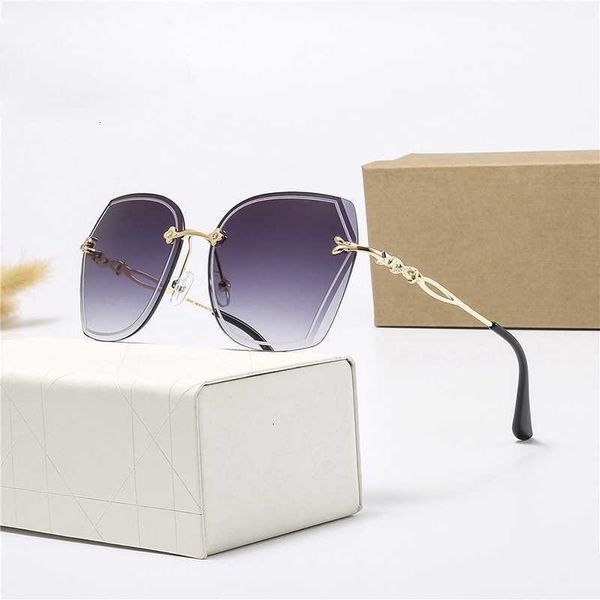 new personality cat eye fashion sunglasses frameless trim pattern metal frame women elegant diamond-studded exquisite high-end glasses, White;black
new personality cat eye fashion sunglasses frameless trim pattern metal frame women elegant diamond-studded exquisite high-end glasses, White;black
