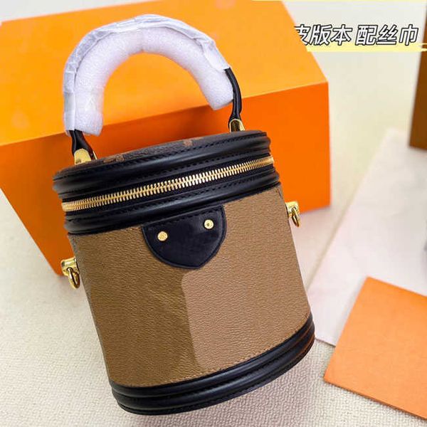 designer luxury women the tote bag fashion versatile handbags shoulder crossbody bags purse tories totes large capacity saddle wallets 7a gm
designer luxury women the tote bag fashion versatile handbags shoulder crossbody bags purse tories totes large capacity saddle wallets 7a gm