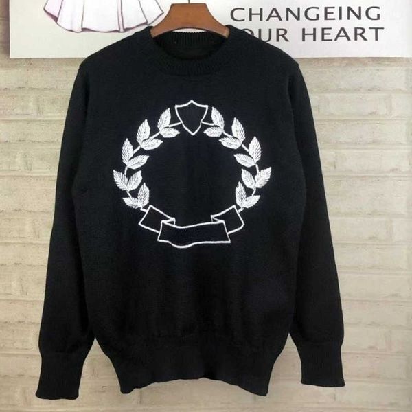 designer sweater mens knitted pullover coat burb embroidery hoodie men women sweatshirt casual wool sweaters, White;black
designer sweater mens knitted pullover coat burb embroidery hoodie men women sweatshirt casual wool sweaters, White;black