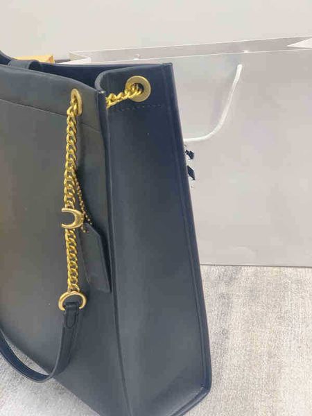 daily commute bags tote women handbag chain shoulder strap leather designer crossbody female purses shopping bucket 2212118
daily commute bags tote women handbag chain shoulder strap leather designer crossbody female purses shopping bucket 2212118