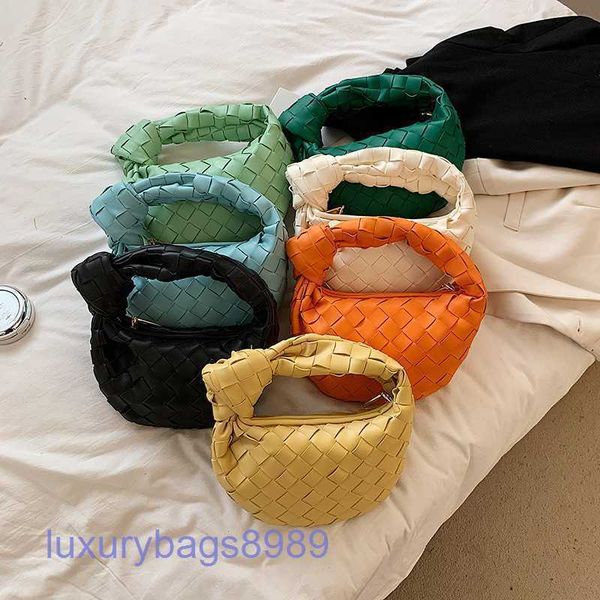 jodies designer bag venetas bottegas luxury handbags with the logo woven ox horn bag 2022 new underarm hand cloud female
jodies designer bag venetas bottegas luxury handbags with the logo woven ox horn bag 2022 new underarm hand cloud female