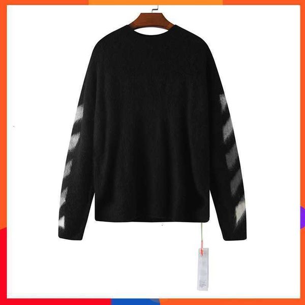 aw22 new off style offs classic gradient arrow mohair crew neck knit sweater for men and, White;black
aw22 new off style offs classic gradient arrow mohair crew neck knit sweater for men and, White;black