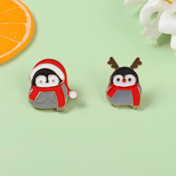 new series cartoon penguin paint badge accessories cute design animal metal brooch, Gray
new series cartoon penguin paint badge accessories cute design animal metal brooch, Gray
