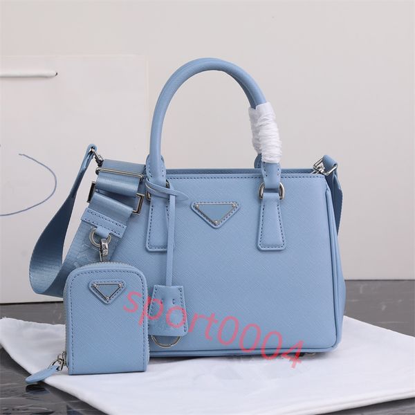 women's handbag cross grain cowhide messenger bag shoulder bag wide shoulder strap letter multi-functional cross bag
women's handbag cross grain cowhide messenger bag shoulder bag wide shoulder strap letter multi-functional cross bag