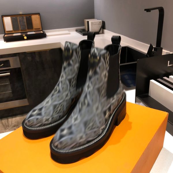 2023 fashion style botas r warm vgg boot bow womens snow short boots ladies girl brown grey black chestnut beautiful casual booties women de
2023 fashion style botas r warm vgg boot bow womens snow short boots ladies girl brown grey black chestnut beautiful casual booties women de