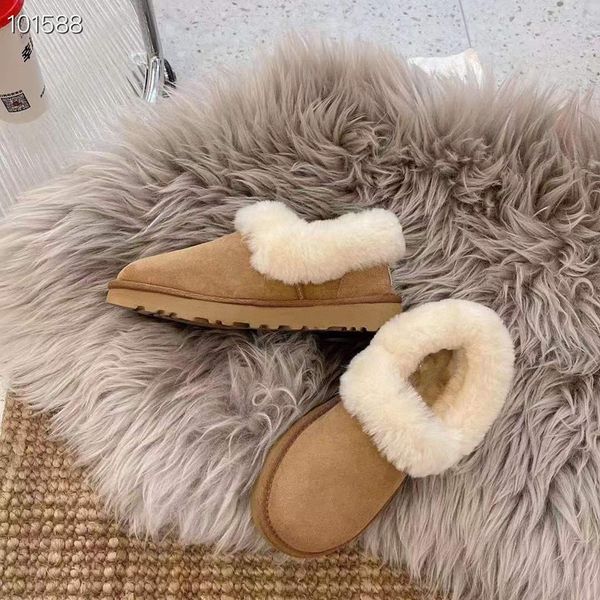 mini snow boot leather boots warm boots plush fur classic fashion women 's keep us4--us12 factory 2022, Black
mini snow boot leather boots warm boots plush fur classic fashion women 's keep us4--us12 factory 2022, Black