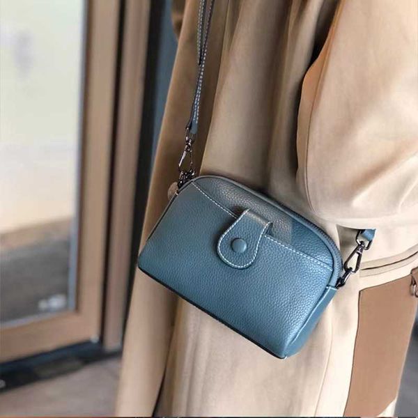 leather fashion small square bag simple underarm versatile diagonal straddle one shoulder, Silver
leather fashion small square bag simple underarm versatile diagonal straddle one shoulder, Silver