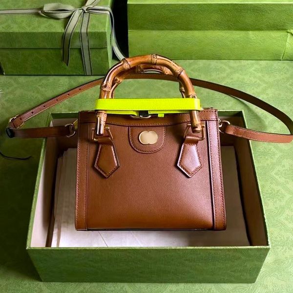 luxurys designer bags 5a quality diana original bamboo totes women's men crossbody genuine leather tote nylon fashion shoulder bag hand
luxurys designer bags 5a quality diana original bamboo totes women's men crossbody genuine leather tote nylon fashion shoulder bag hand