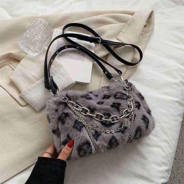 designer new winter warm plush shoulder bag female luxury designer fluffy faux fur crossbody bags for women chain handbags and purses 807 h1
designer new winter warm plush shoulder bag female luxury designer fluffy faux fur crossbody bags for women chain handbags and purses 807 h1