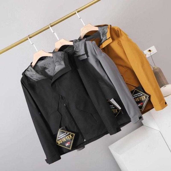 men's jackets 09045240 arc men three-layers waterproof 2021 hiking outdoor jacket coat clothing, Black;brown
men's jackets 09045240 arc men three-layers waterproof 2021 hiking outdoor jacket coat clothing, Black;brown