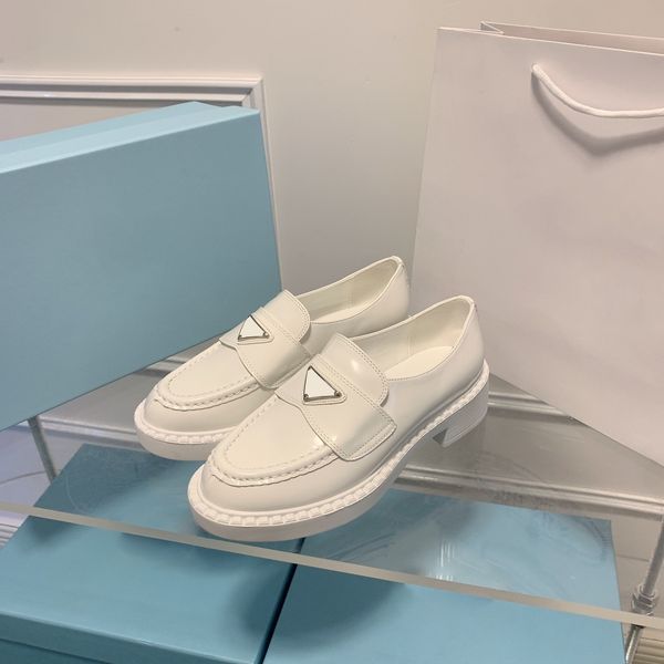 designer loafer women dress shoes wholesale price social wedding party quality leather lightweight business formal trainers white with origi, Black
designer loafer women dress shoes wholesale price social wedding party quality leather lightweight business formal trainers white with origi, Black