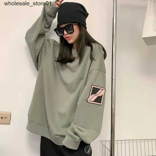 men's hoodies designer sweatshirts we11done square armband letter sweater autumn loose long sleeve male female lovers hoodie, Black
men's hoodies designer sweatshirts we11done square armband letter sweater autumn loose long sleeve male female lovers hoodie, Black