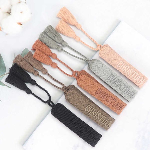 fashion luxury women's bracelets designer brand d bangle jewelry embroidered word woven bracelet letter rope classic tassel girl men co, Golden;silver
fashion luxury women's bracelets designer brand d bangle jewelry embroidered word woven bracelet letter rope classic tassel girl men co, Golden;silver
