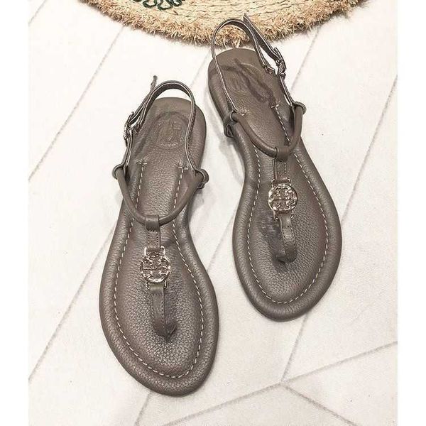 designer brand sandals luxury flat low heel leather girls slippers breathable 2022 tb metal buckle roman flat heel clip toe herringbone sand, Black
designer brand sandals luxury flat low heel leather girls slippers breathable 2022 tb metal buckle roman flat heel clip toe herringbone sand, Black