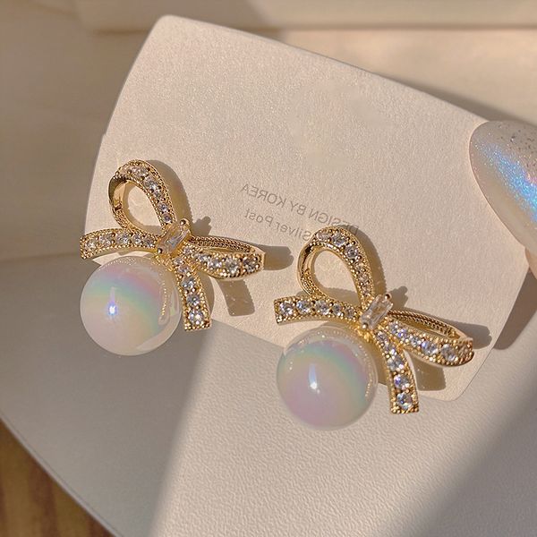 s3267 fashion jewelry s925 silver needle stud earrings for women zircon bowknot square geometric earrings, Golden;silver
s3267 fashion jewelry s925 silver needle stud earrings for women zircon bowknot square geometric earrings, Golden;silver