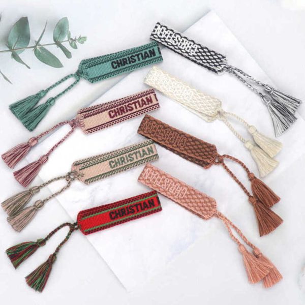 luxury fashion women's bracelets brand d bangle jewelry designer letter hand woven bracelet simple wrist bohemian rope trinket men girl, Golden;silver
luxury fashion women's bracelets brand d bangle jewelry designer letter hand woven bracelet simple wrist bohemian rope trinket men girl, Golden;silver