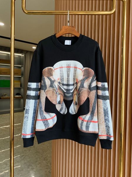 2022 autumn and winters brand sweatshirts fashion checks print design highquality cotton material round collars loose men and women's s, Black 
2022 autumn and winters brand sweatshirts fashion checks print design highquality cotton material round collars loose men and women's s, Black