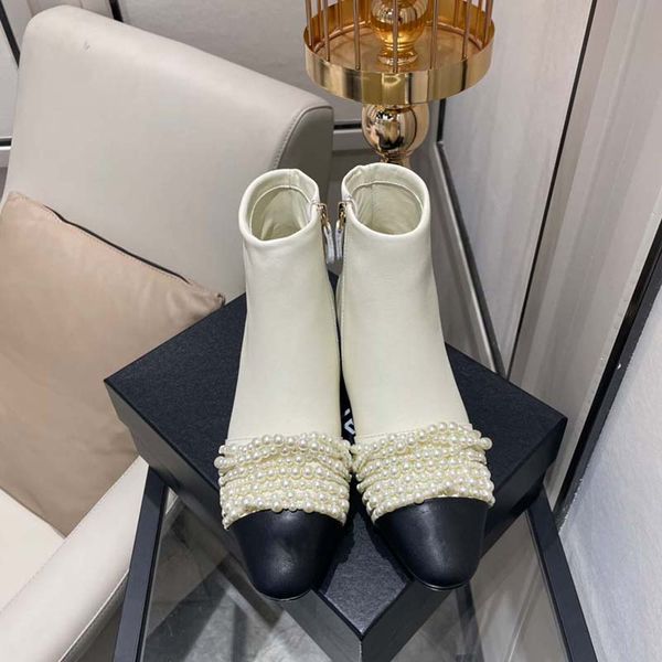 pearl chain womens ankle boots genuine leather heel height 4.0cm short booties ladies party prom shoe luxury brand boot 35-40, Black
pearl chain womens ankle boots genuine leather heel height 4.0cm short booties ladies party prom shoe luxury brand boot 35-40, Black