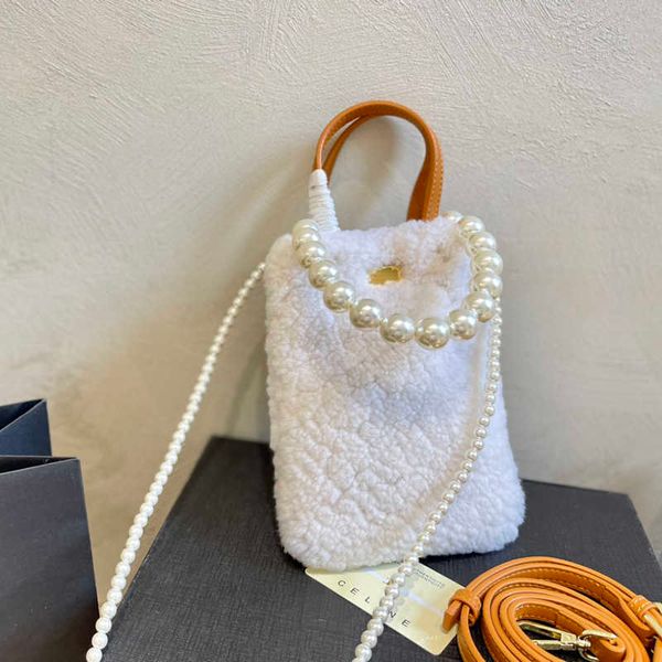 shoulder bag lamb's wool mini pearl tote bag designer bags women autumn winter plush messenger vintage bags crossbody purse handbag 221
shoulder bag lamb's wool mini pearl tote bag designer bags women autumn winter plush messenger vintage bags crossbody purse handbag 221