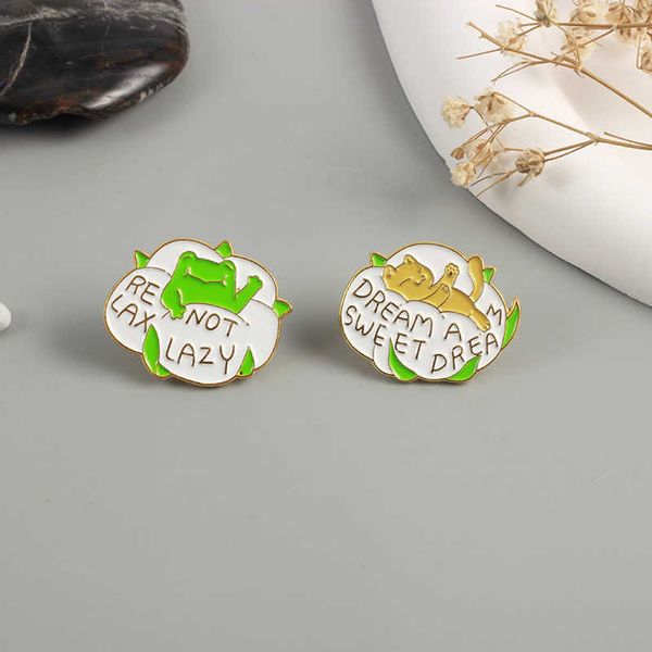 a dream friend lying in soft cotton fashion cartoon frog cat good friend animal brooch, Gray
a dream friend lying in soft cotton fashion cartoon frog cat good friend animal brooch, Gray