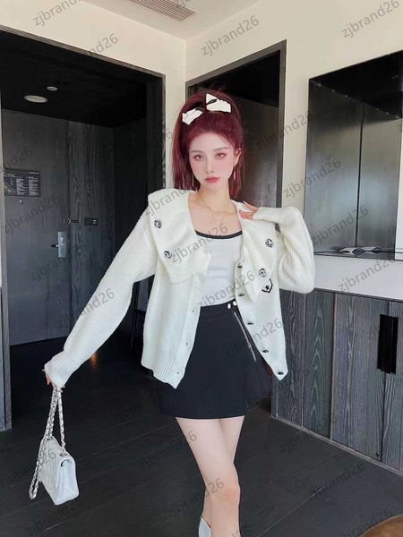 designer cardigan women sweater large lapel printed logo knitted single breasted button design knitwear fashion luxury womenks clothing, White;black
designer cardigan women sweater large lapel printed logo knitted single breasted button design knitwear fashion luxury womenks clothing, White;black