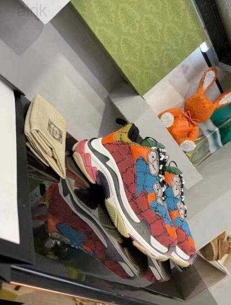 men shoes sneakers trainers casual shoe designer luxury rhyton sneaker multicolor the hacker project triple s size 36-45, Black
men shoes sneakers trainers casual shoe designer luxury rhyton sneaker multicolor the hacker project triple s size 36-45, Black