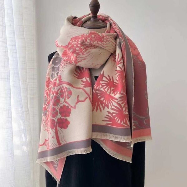 scarves 2022 new warm shawl autumn and winter cashmere scarf women's traditional painting color contrast quality, Blue;gray
scarves 2022 new warm shawl autumn and winter cashmere scarf women's traditional painting color contrast quality, Blue;gray