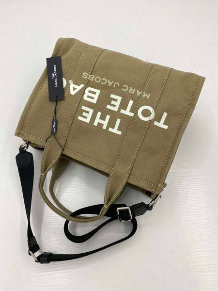 original quality tote bag marc's jacob designer bags woman's handbag ready stockmarc temperament small canvas portable 34 cm one s
original quality tote bag marc's jacob designer bags woman's handbag ready stockmarc temperament small canvas portable 34 cm one s