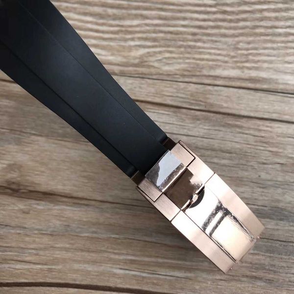 2023wristwatches digner rose gold black dial two-way rotating rubber strap automatic mechanical men's stainls, Slivery;brown
2023wristwatches digner rose gold black dial two-way rotating rubber strap automatic mechanical men's stainls, Slivery;brown