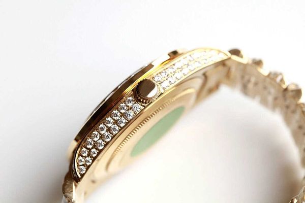 wristwatch wristwatch men's watch stainls steel case diamond dial automatic mechanical movement folding buckle wholale and ret, Slivery;brown
wristwatch wristwatch men's watch stainls steel case diamond dial automatic mechanical movement folding buckle wholale and ret, Slivery;brown
