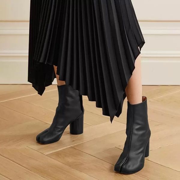 boots designer split toe ankle fashion chunky round high heels women winter tabi shoes short, Black
boots designer split toe ankle fashion chunky round high heels women winter tabi shoes short, Black
