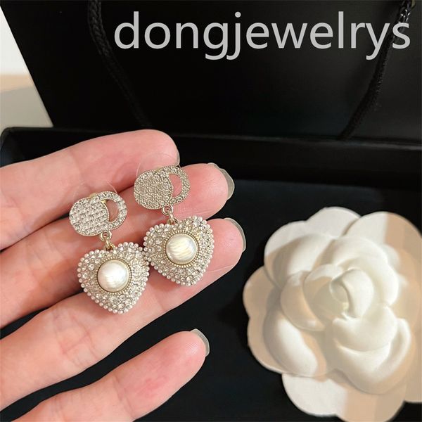 stud designer earings round ear cuff charm luxury heart earring gold hoop huggie fashion earring charming pearl earrings rings dongjewelrys, Golden
stud designer earings round ear cuff charm luxury heart earring gold hoop huggie fashion earring charming pearl earrings rings dongjewelrys, Golden