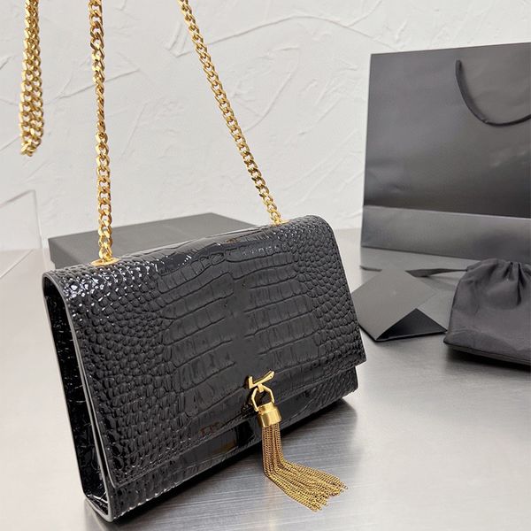 women fashion bags luxury card holder designer bag lady classic patent leather designers shoulder kate tassel bag chain crossbody wallets ha
women fashion bags luxury card holder designer bag lady classic patent leather designers shoulder kate tassel bag chain crossbody wallets ha