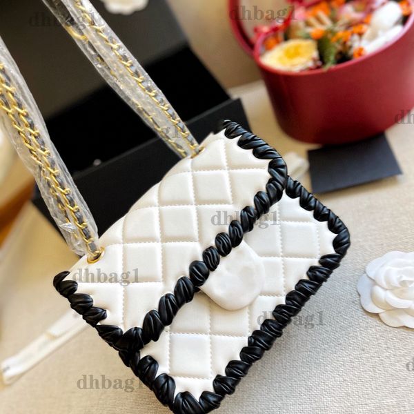 2022 women early spring medieval tofu package bag black white woven edge gold coin chain artwork shoulder crossbody classical designer luxur
2022 women early spring medieval tofu package bag black white woven edge gold coin chain artwork shoulder crossbody classical designer luxur