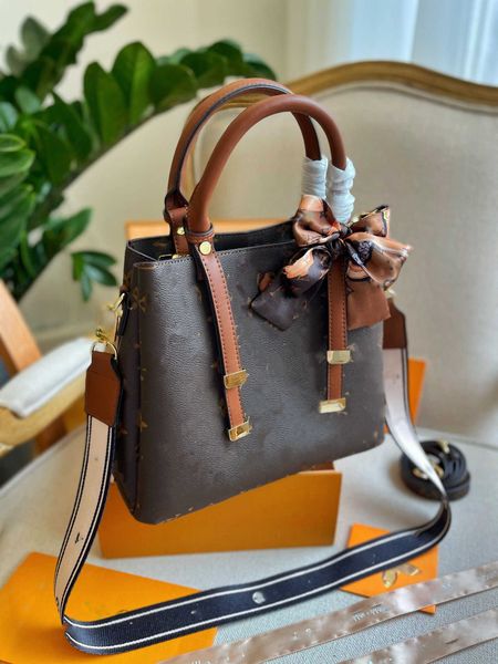 factory brand classic designers shoulder bags crossbody bag genuine leather luxury handbags size 25cm
factory brand classic designers shoulder bags crossbody bag genuine leather luxury handbags size 25cm
