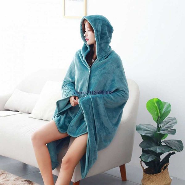 others apparel gift for friend solid color fleece hooded blanket plush all seasons hoodie robe soft warm wearable tv blanket for adults teen, Black;white
others apparel gift for friend solid color fleece hooded blanket plush all seasons hoodie robe soft warm wearable tv blanket for adults teen, Black;white