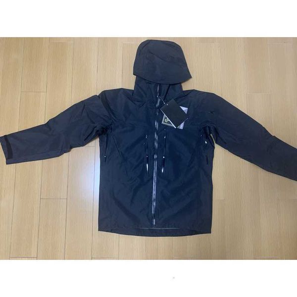 arc mountaineering suit men outdoor jacket windproof waterproof soft shell laminated mountai neering fashion sports, Black;brown
arc mountaineering suit men outdoor jacket windproof waterproof soft shell laminated mountai neering fashion sports, Black;brown