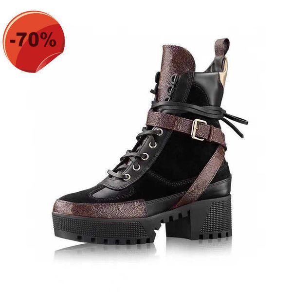 martin boots short boots desert boots luxury designer women 's thick sole fashion versatile casual colorblock outdoor winter lace up au, Black
martin boots short boots desert boots luxury designer women 's thick sole fashion versatile casual colorblock outdoor winter lace up au, Black