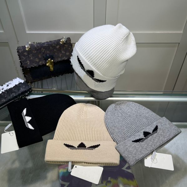 luxury designer hat baseball cap classic style available in all seasons for men and women embroidery leisure simple outdoor sports very good, Blue;gray
luxury designer hat baseball cap classic style available in all seasons for men and women embroidery leisure simple outdoor sports very good, Blue;gray