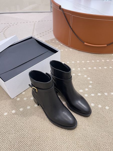 2022 new boots style side zipper high heel belt mouth short boots leather pointed thick sole, Black
2022 new boots style side zipper high heel belt mouth short boots leather pointed thick sole, Black