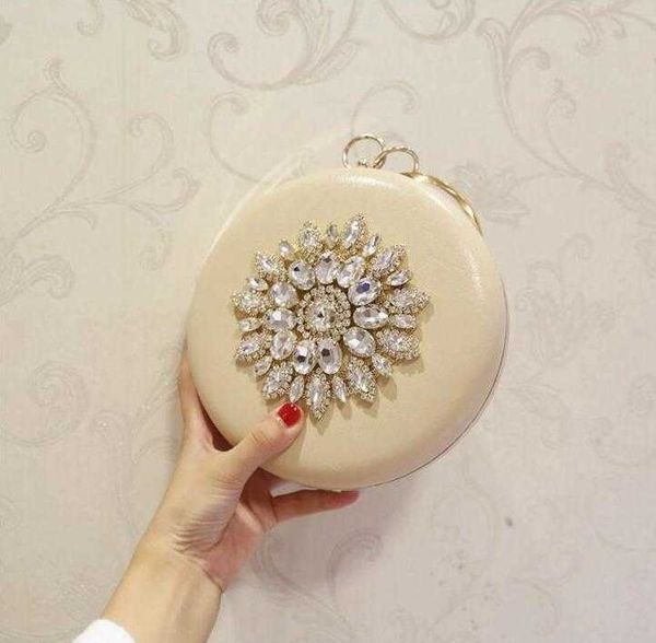 hbp golden diamond clutch evening bags chic pearl round shoulder bags for women 2020 new luxury handbags wedding party clutch purse a0018
hbp golden diamond clutch evening bags chic pearl round shoulder bags for women 2020 new luxury handbags wedding party clutch purse a0018