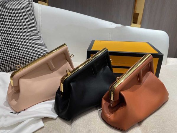 designer first handbags bag metal wrapped dinner bag single shoulder messenger bag
designer first handbags bag metal wrapped dinner bag single shoulder messenger bag