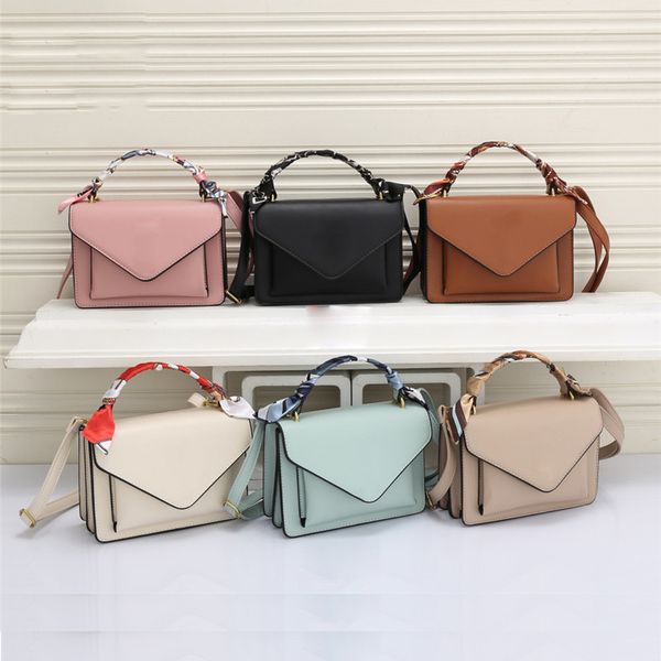luxury designer women envelope bags pu handbags fashion ladies shoulder bag female tote handbag
luxury designer women envelope bags pu handbags fashion ladies shoulder bag female tote handbag