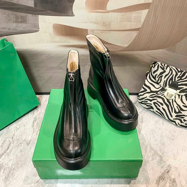 luxury brand shoes designer boots high heels and genuine leather outdoors fashion womens boot by home011 041, Black
luxury brand shoes designer boots high heels and genuine leather outdoors fashion womens boot by home011 041, Black